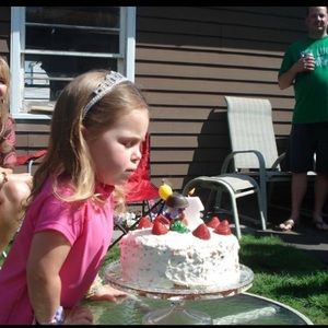 Meet your Posher, Shay